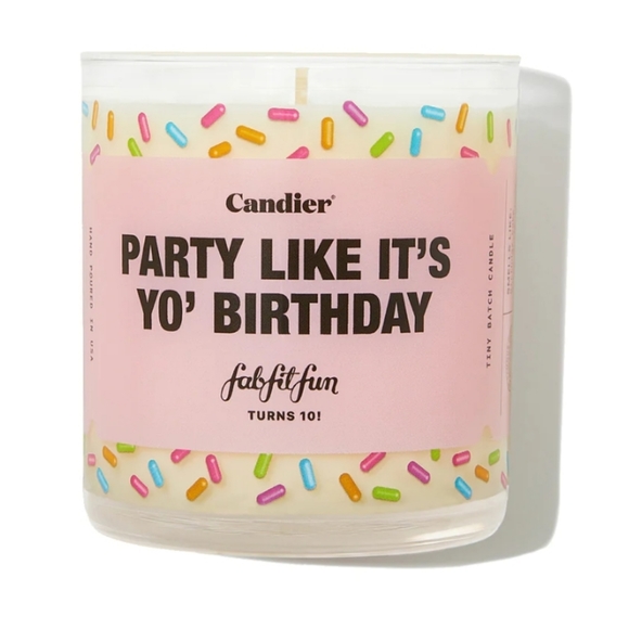 Birthday Cake Candle - 9 oz. New in box - Picture 2 of 3